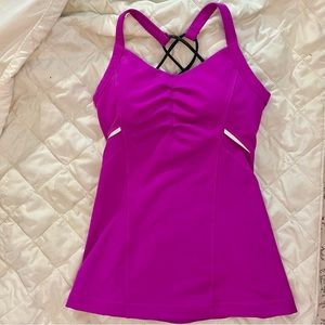 Under amour sport top. Color pink . Size XS